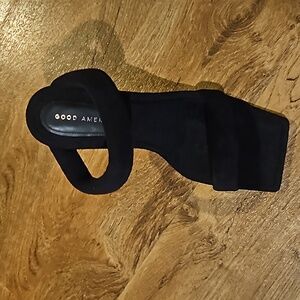 NIB Good American black Terry heels size 9 1/2